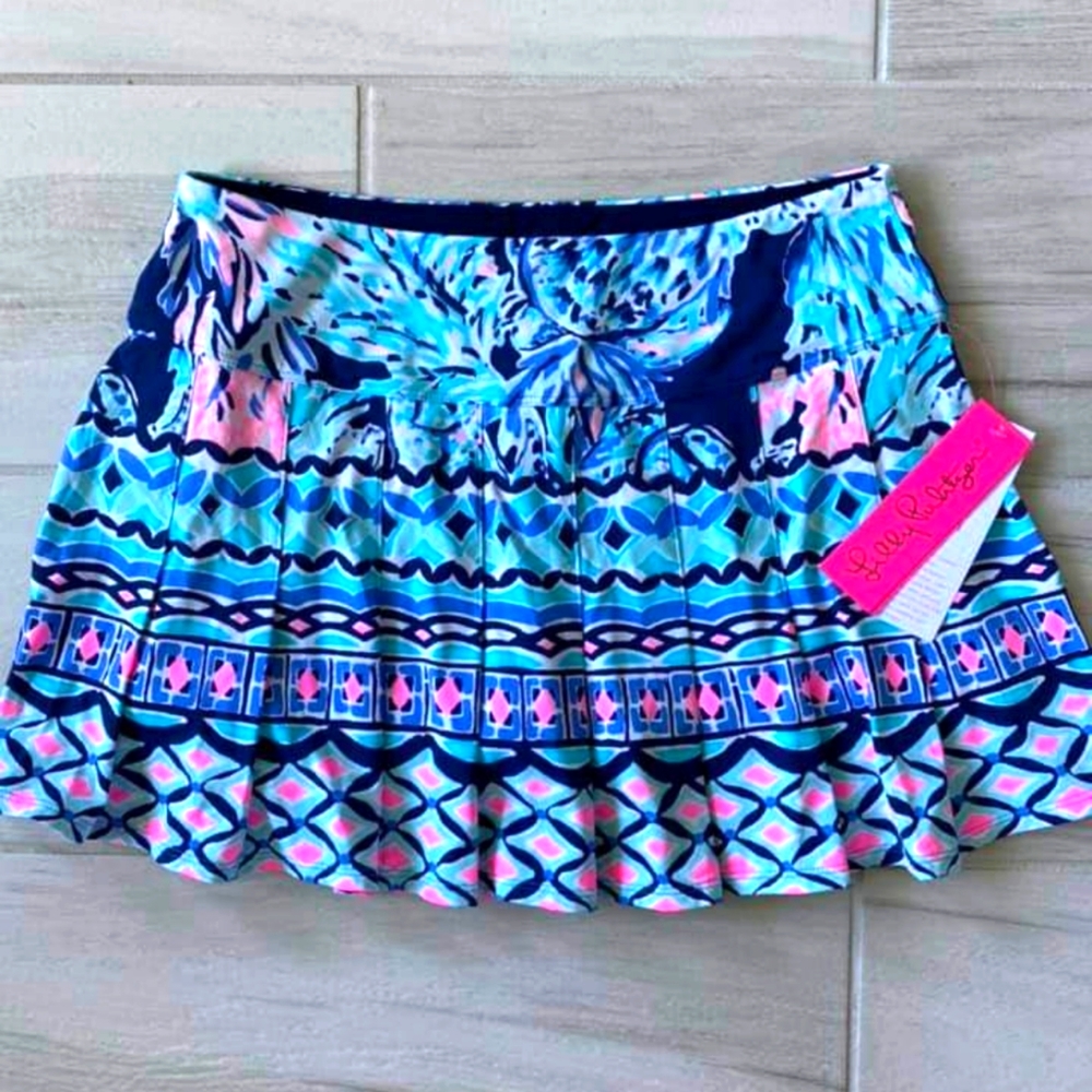 ISO medium or large annora skort